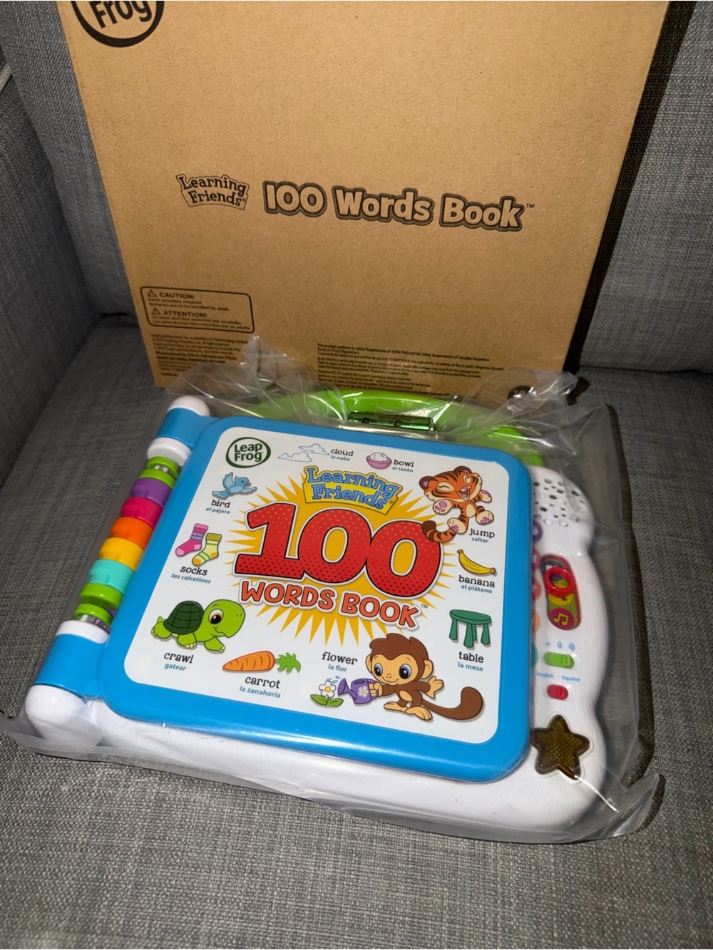 Leap Frog Learning Friends 100 Words Book - Green & Blue - Picture 10 of 12